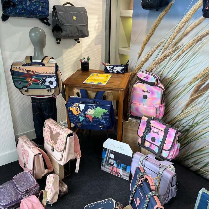 Notre vitrine Rentree Scolaire est prete 1 1314845097311528 - Quimper Brest