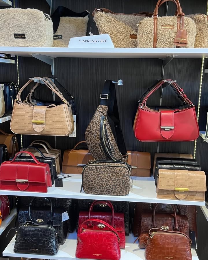 Venez decouvrir les nouveautes @lancaster brest maroquinerie lancaster sacsamains brestcentre 1 1316412837154754 - Quimper Brest