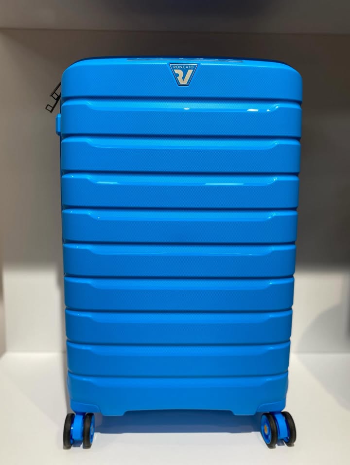 Venez craquer pour cette valise @roncato official Prix dorigine 1 1465690778893625 - Quimper Brest Venez craquer pour cette valise @roncato official Prix dorigine 1 1465690778893625 - Quimper Brest