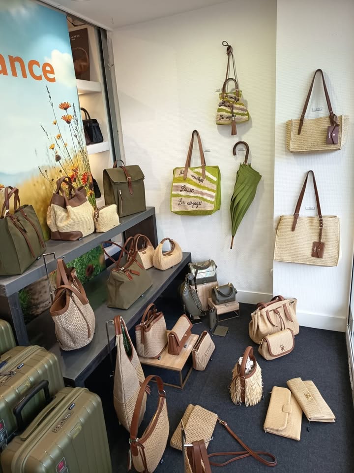 une jolie vitrine printaniere les matieres naturelles sont au 1 1547032507426118 - Quimper Brest une jolie vitrine printaniere les matieres naturelles sont au 1 1547032507426118 - Quimper Brest